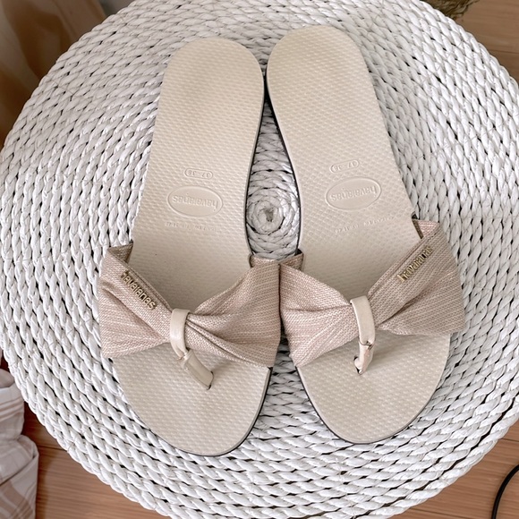 Havaianas You St. Tropez Shine Flip Flops - 7-8 (37-38) - Picture 3 of 6